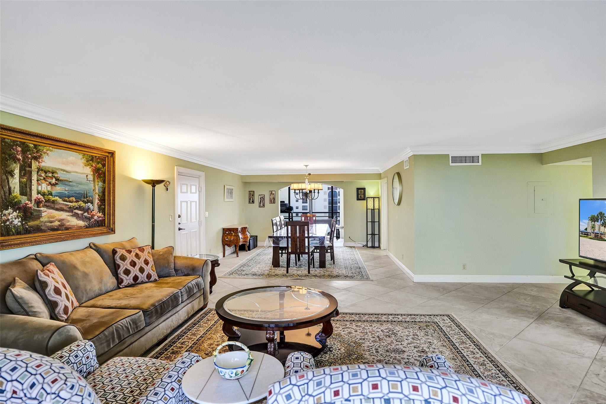 7568 Regency Lake Dr 701