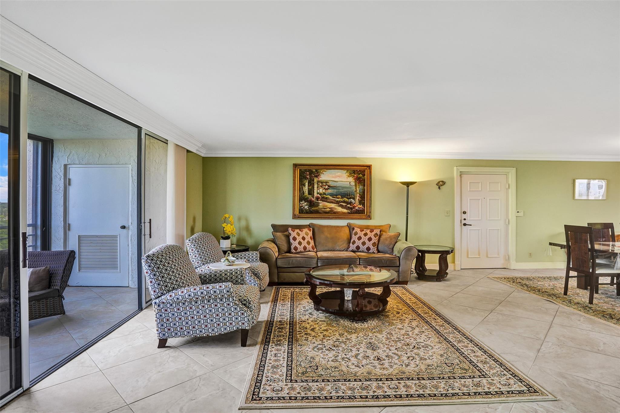 7568 Regency Lake Dr 701