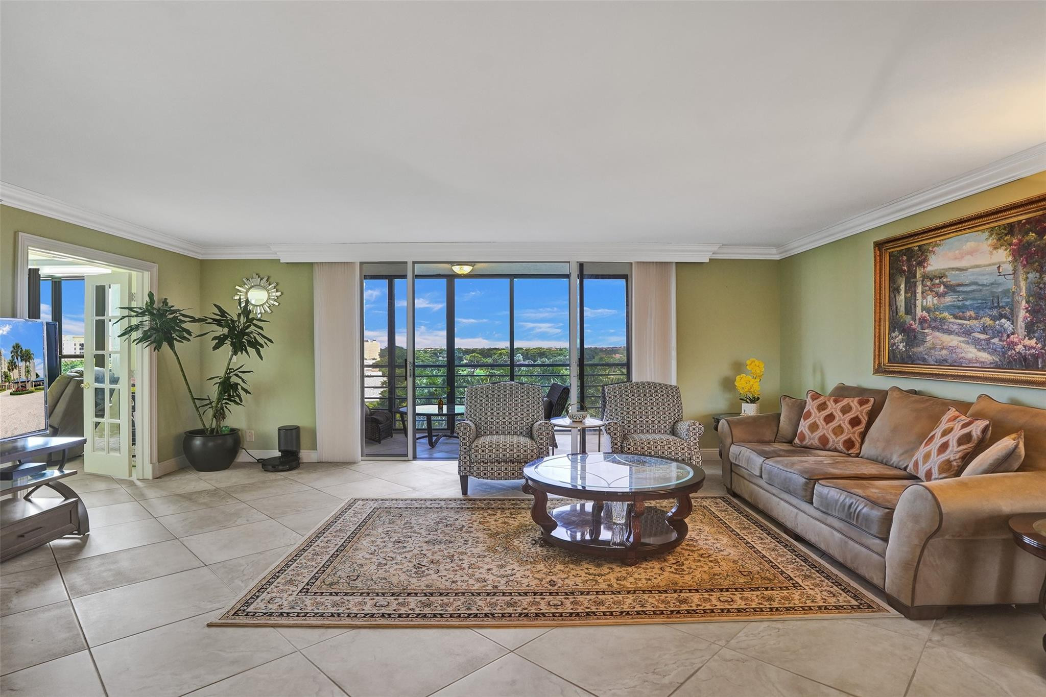 7568 Regency Lake Dr 701