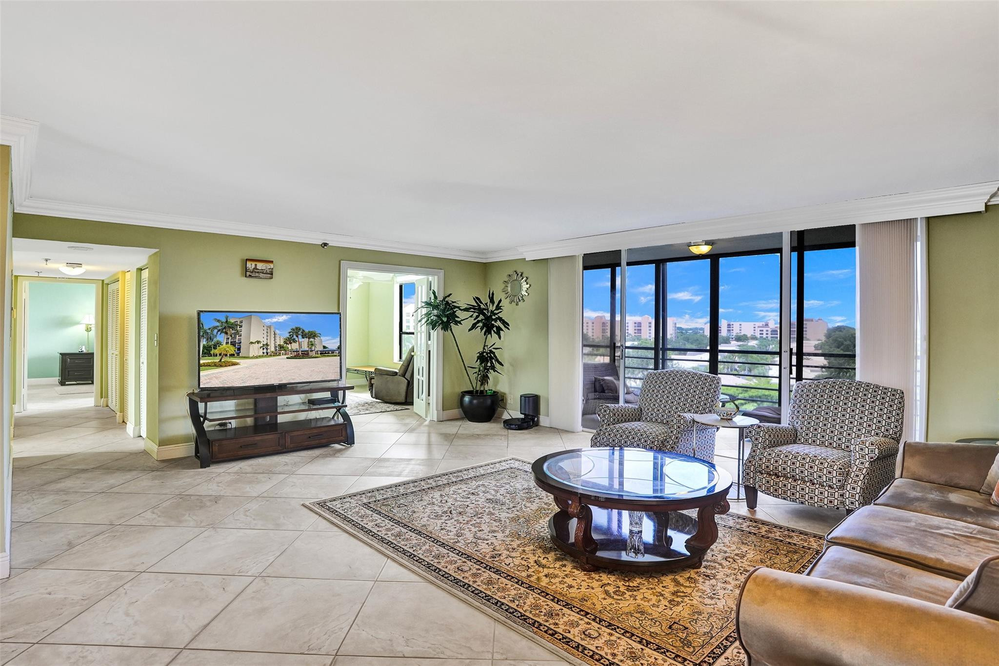 7568 Regency Lake Dr 701