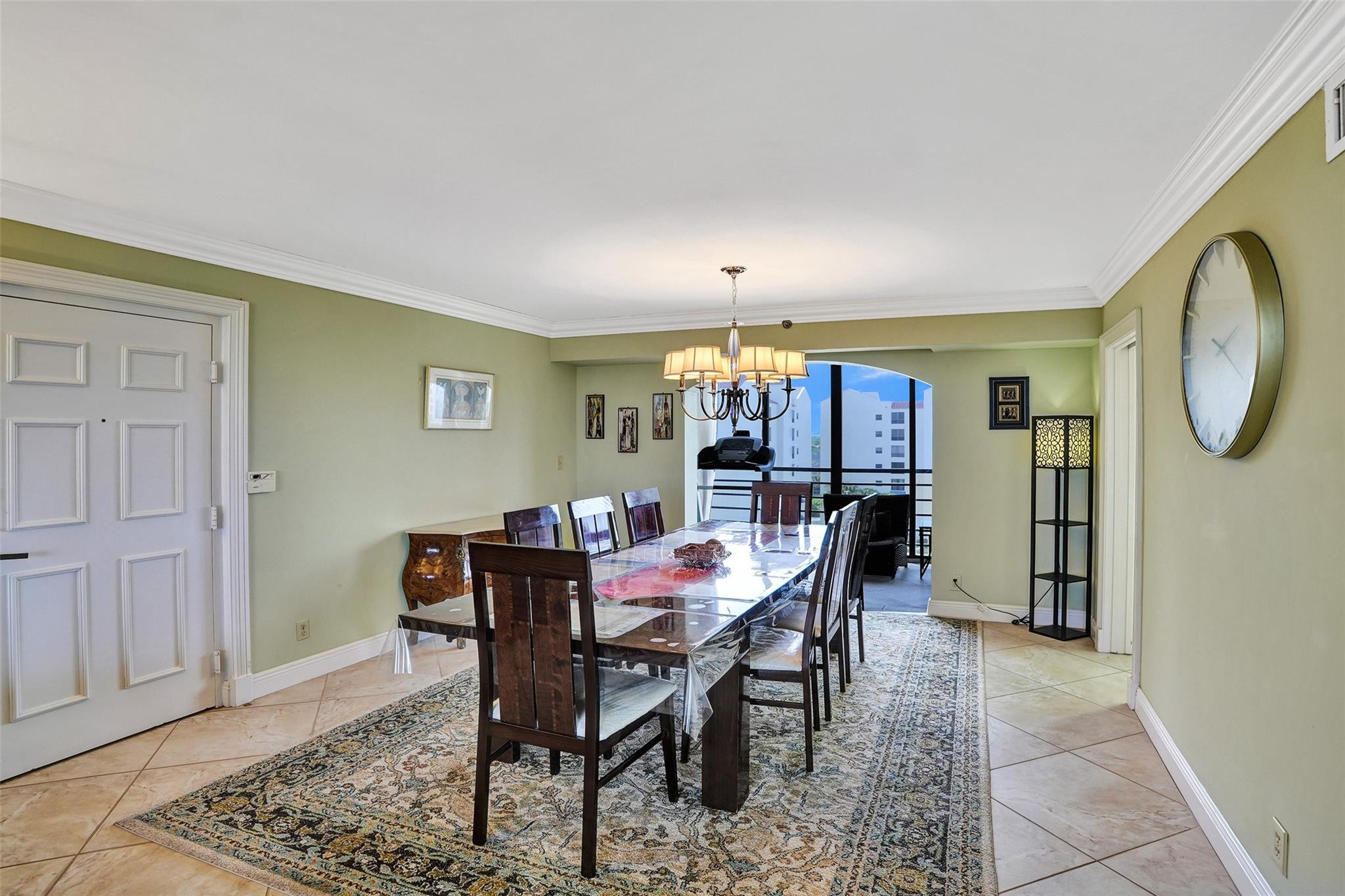 7568 Regency Lake Dr 701