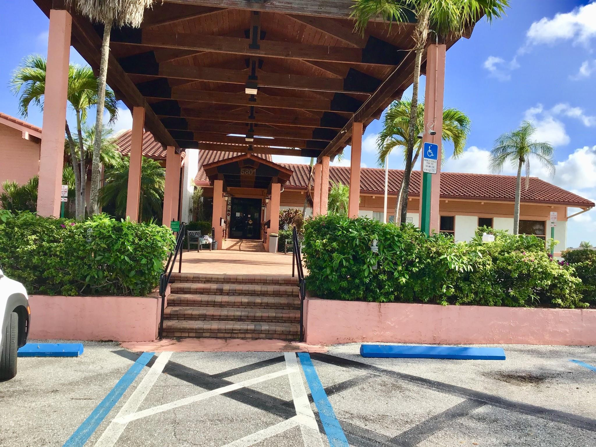 5710 Princess Palm Court F, Delray Beach Unit: F