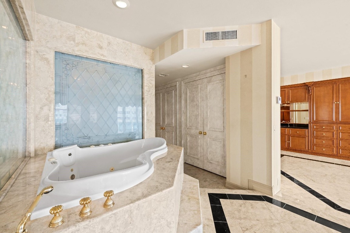 3430 Galt Ocean Dr 1711