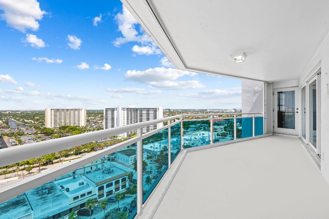 3430 Galt Ocean Dr 1711