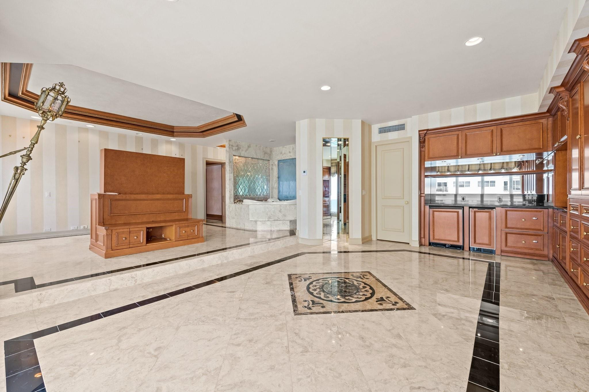 3430 Galt Ocean Dr 1711