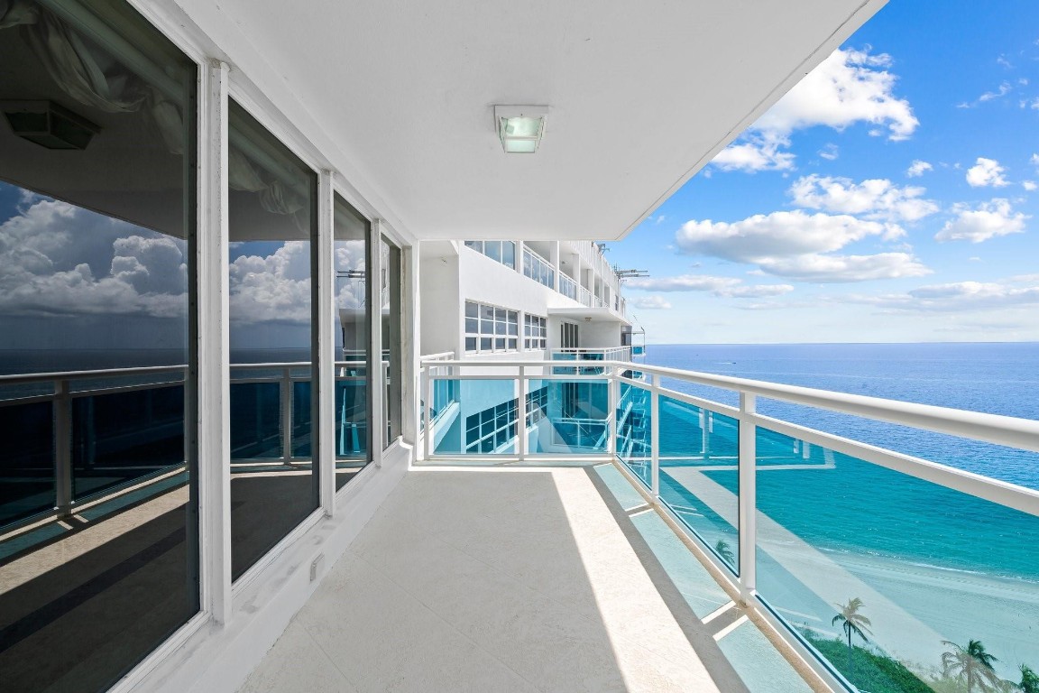 3430 Galt Ocean Dr 1711