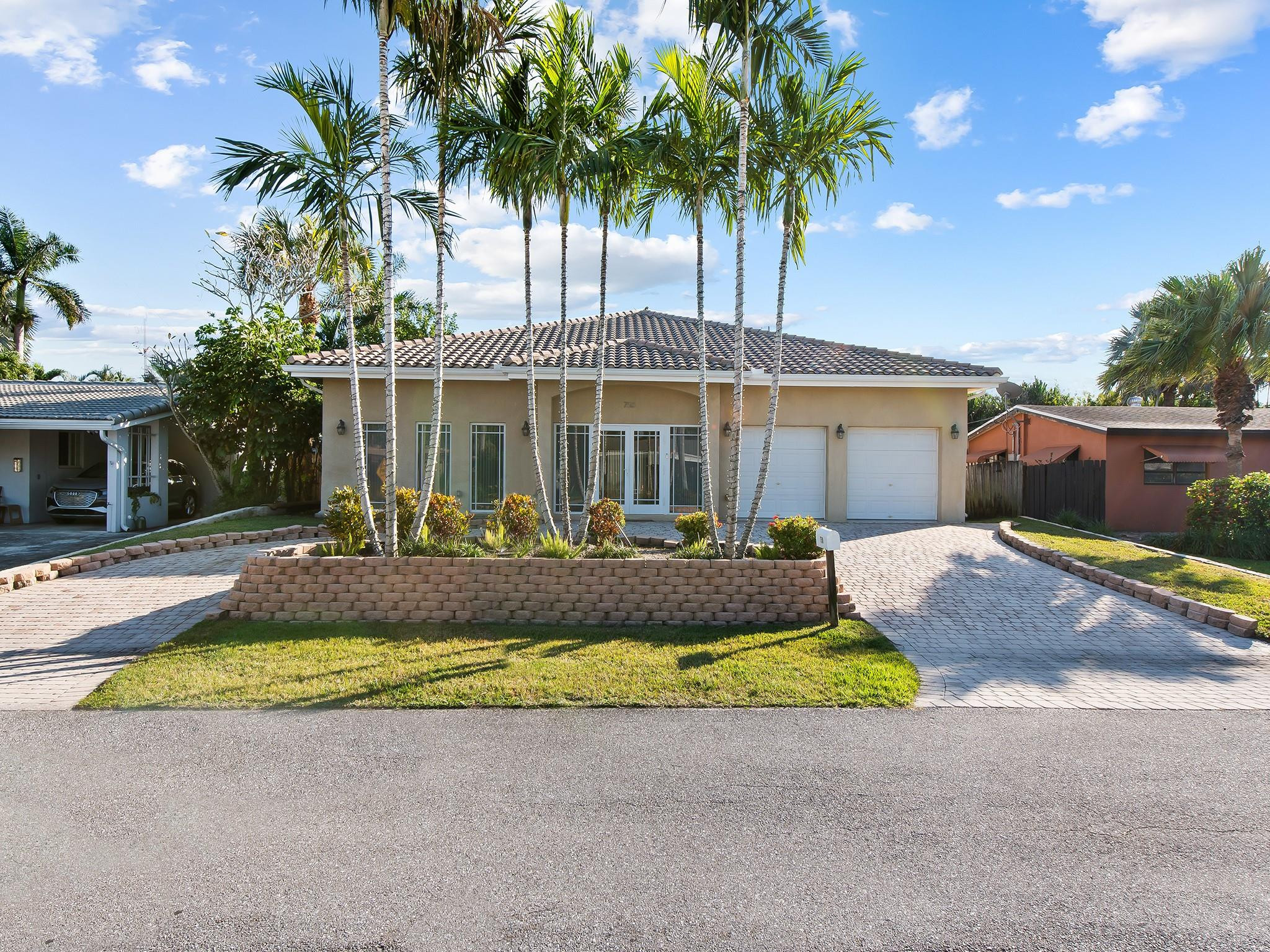 750 NW 37th St