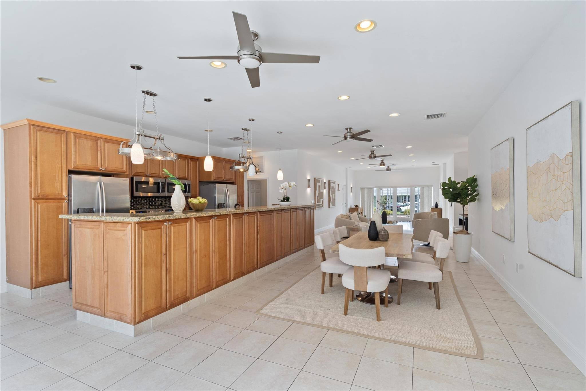750 NW 37th St