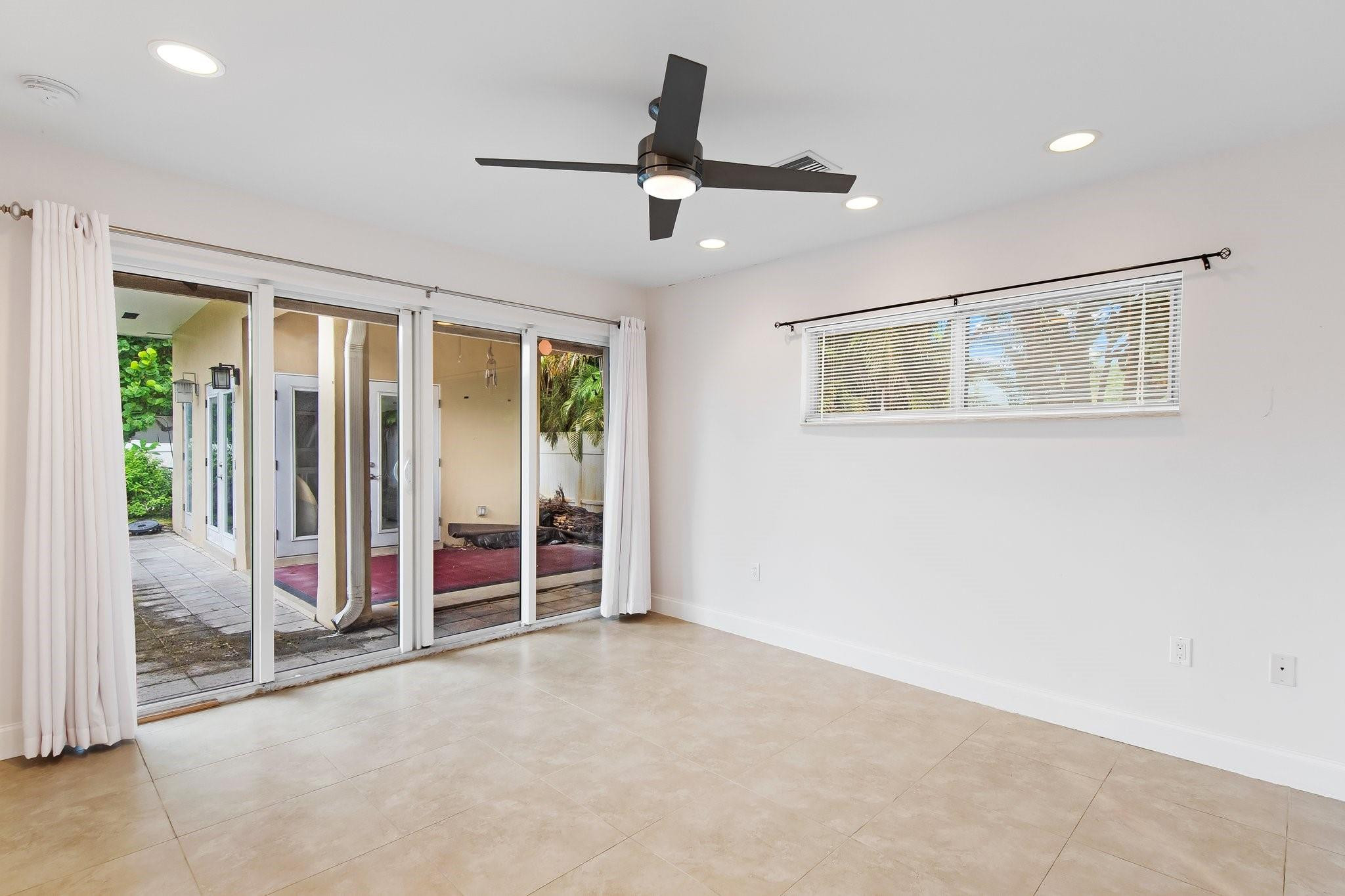 340 NW 35th St