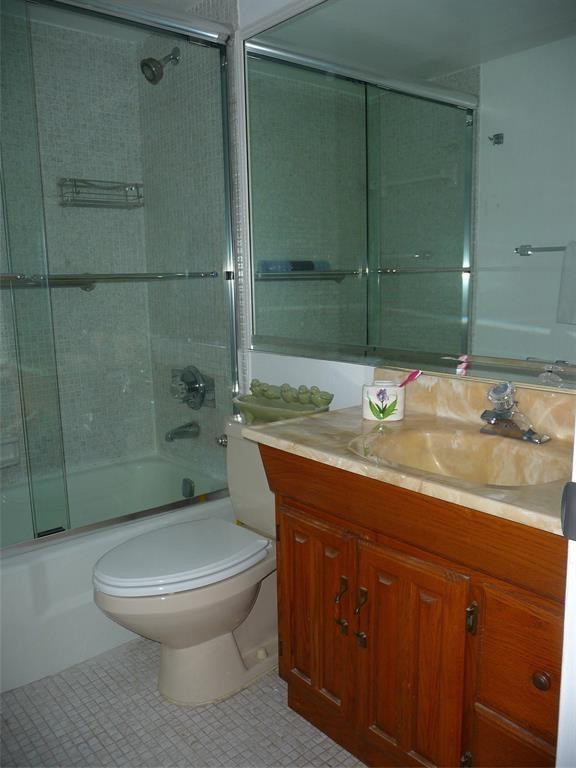 4500 N Federal Hwy 328D