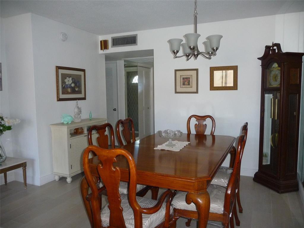 4500 N Federal Hwy 328D