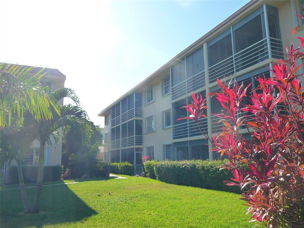 4500 N Federal Hwy 328D