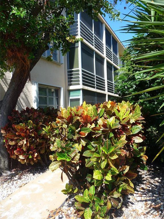 4500 N Federal Hwy 328D