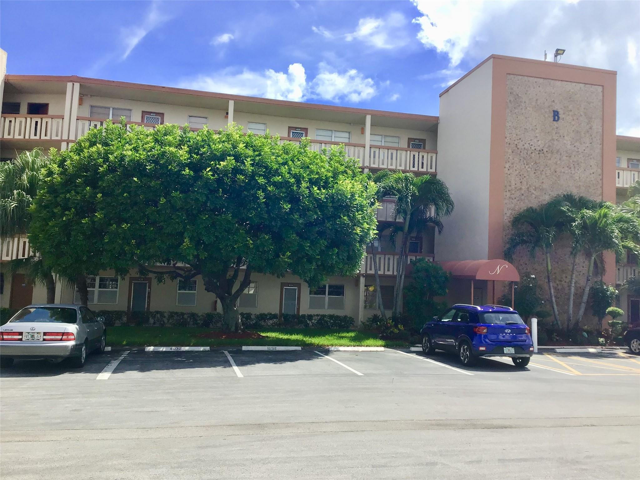 3033 Newcastle B 3033, Boca Raton Unit: 3033