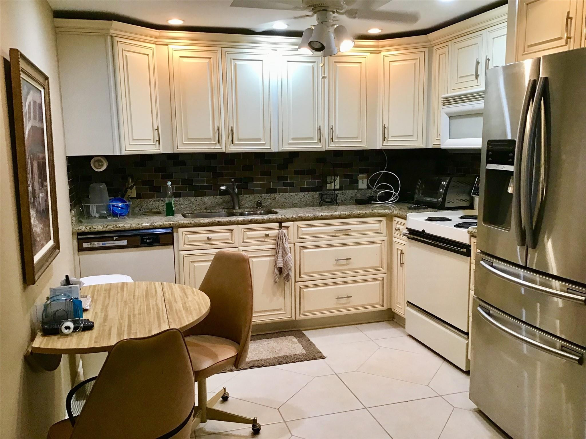 3033 Newcastle B 3033, Boca Raton Unit: 3033
