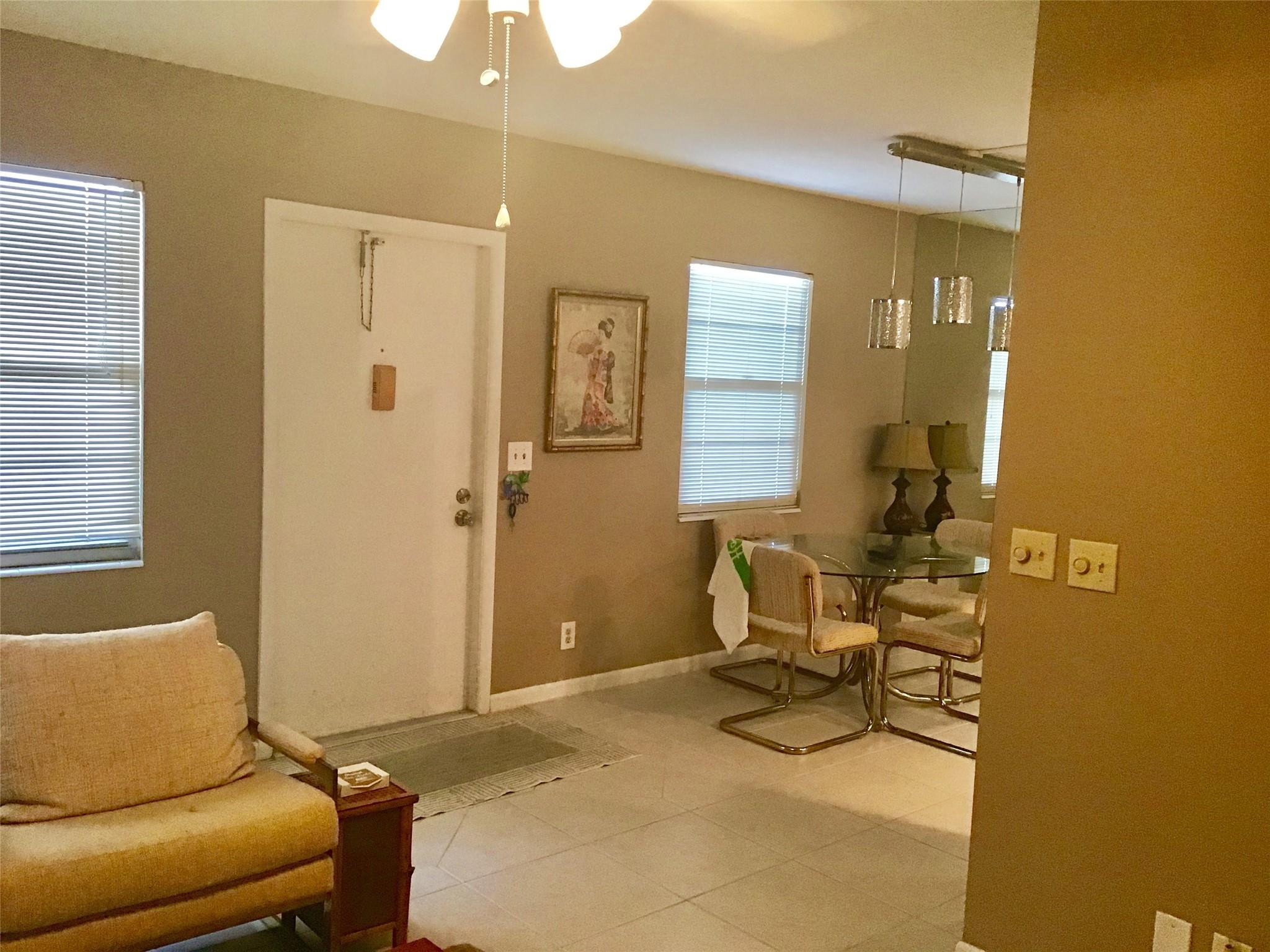 3033 Newcastle B 3033, Boca Raton Unit: 3033