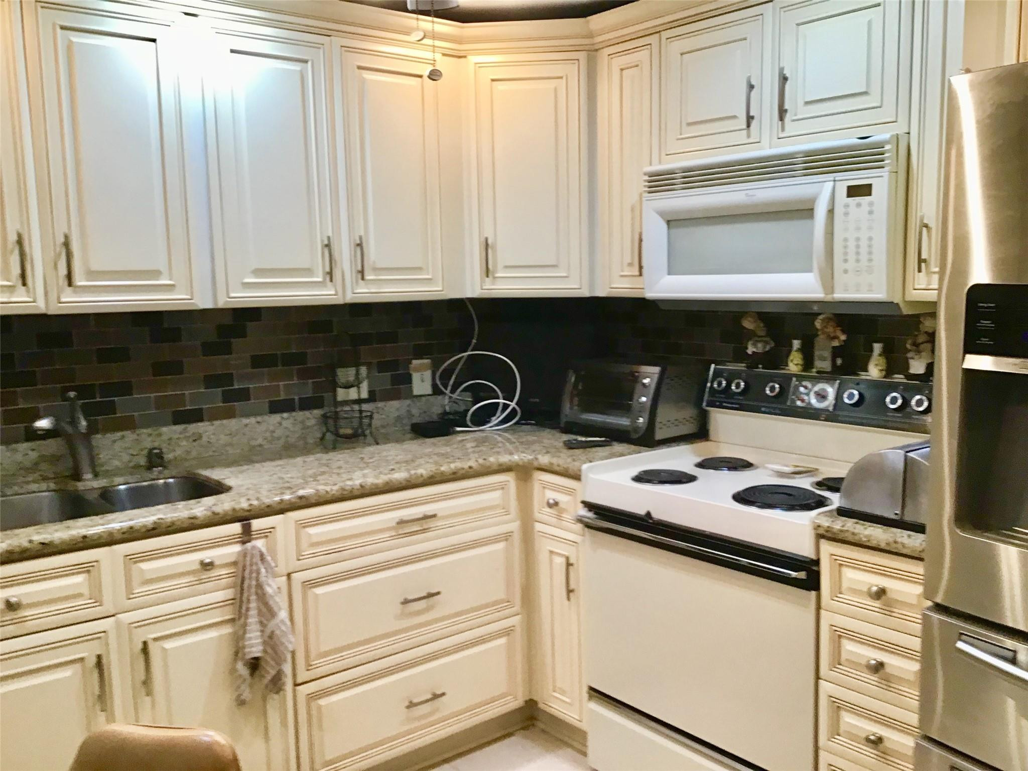 3033 Newcastle B 3033, Boca Raton Unit: 3033