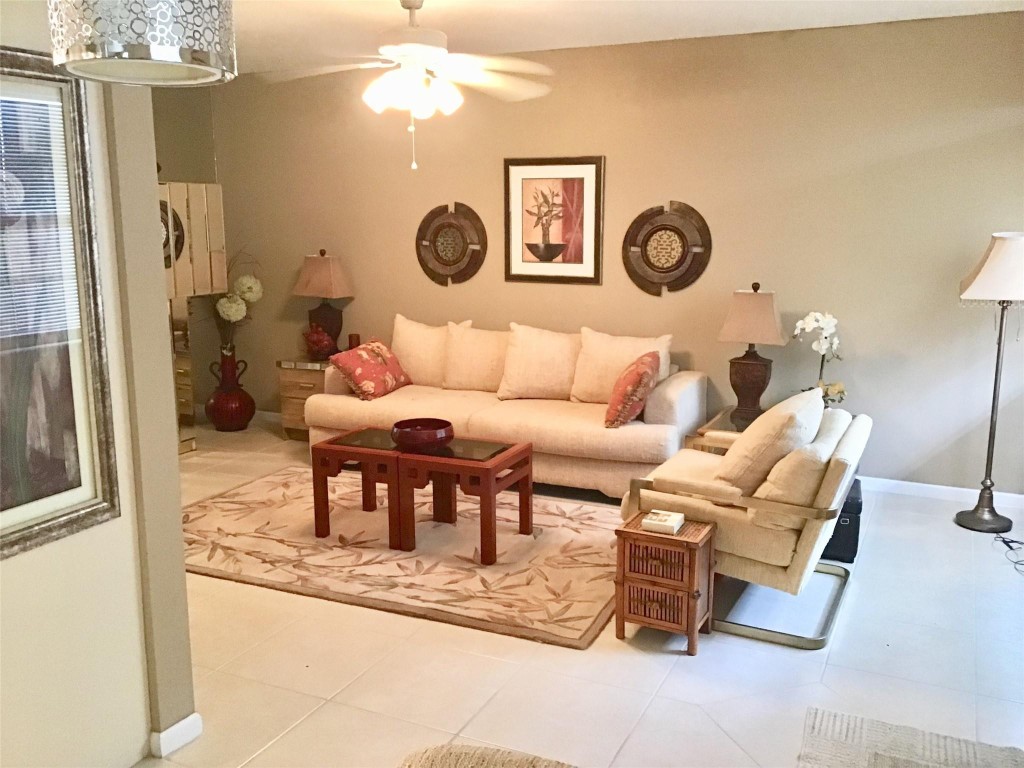 3033 Newcastle B 3033, Boca Raton Unit: 3033