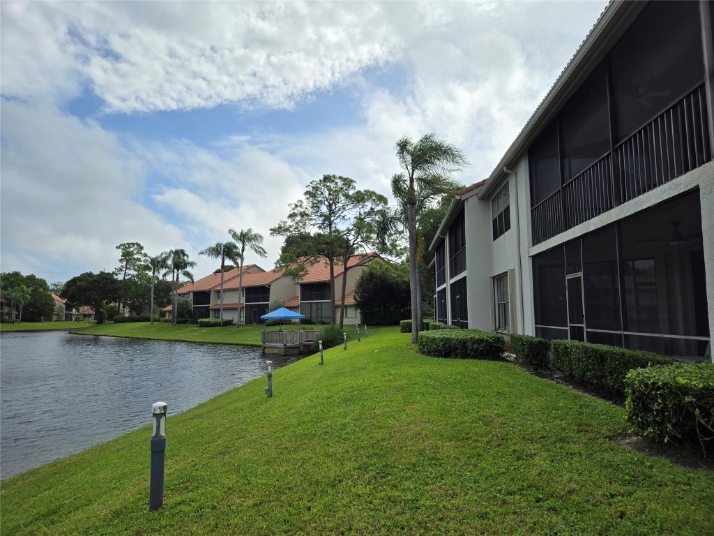 5771 Coach House Cir E