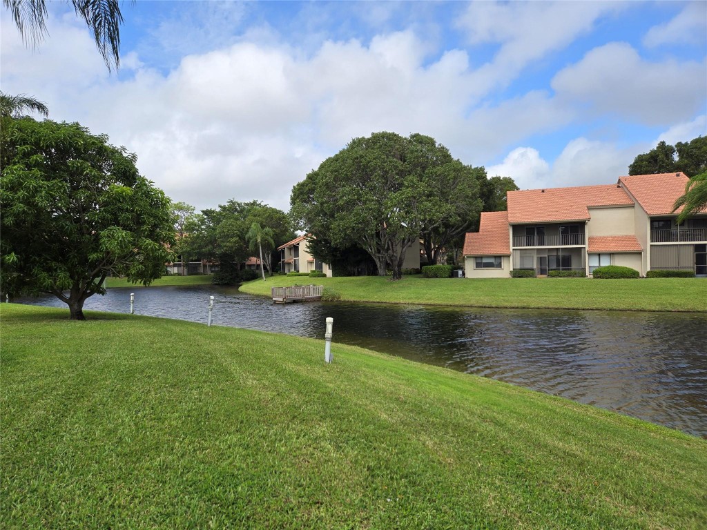 5771 Coach House Cir E