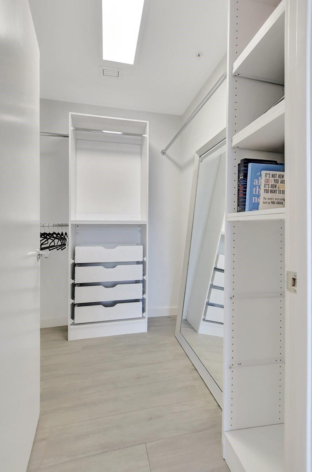 51 SE 19th Avenue #403