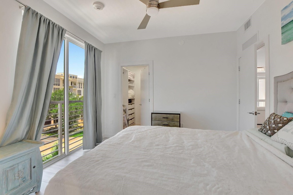 51 SE 19th Avenue #403