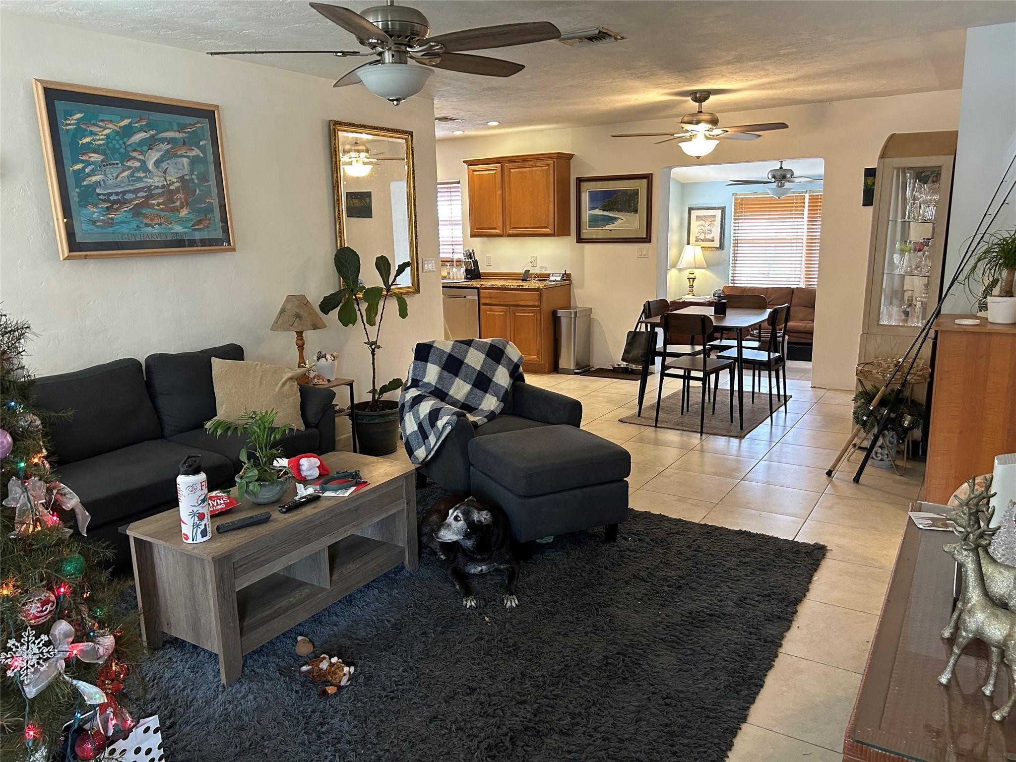 216 NE 15th Ave