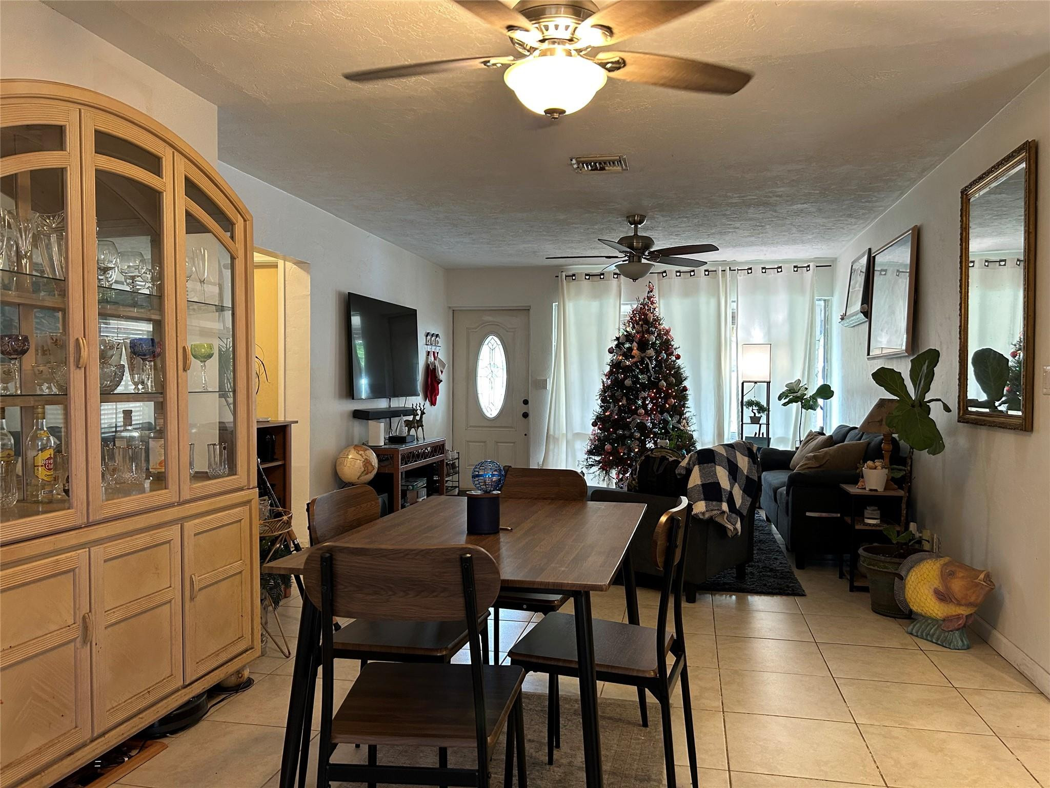 216 NE 15th Ave