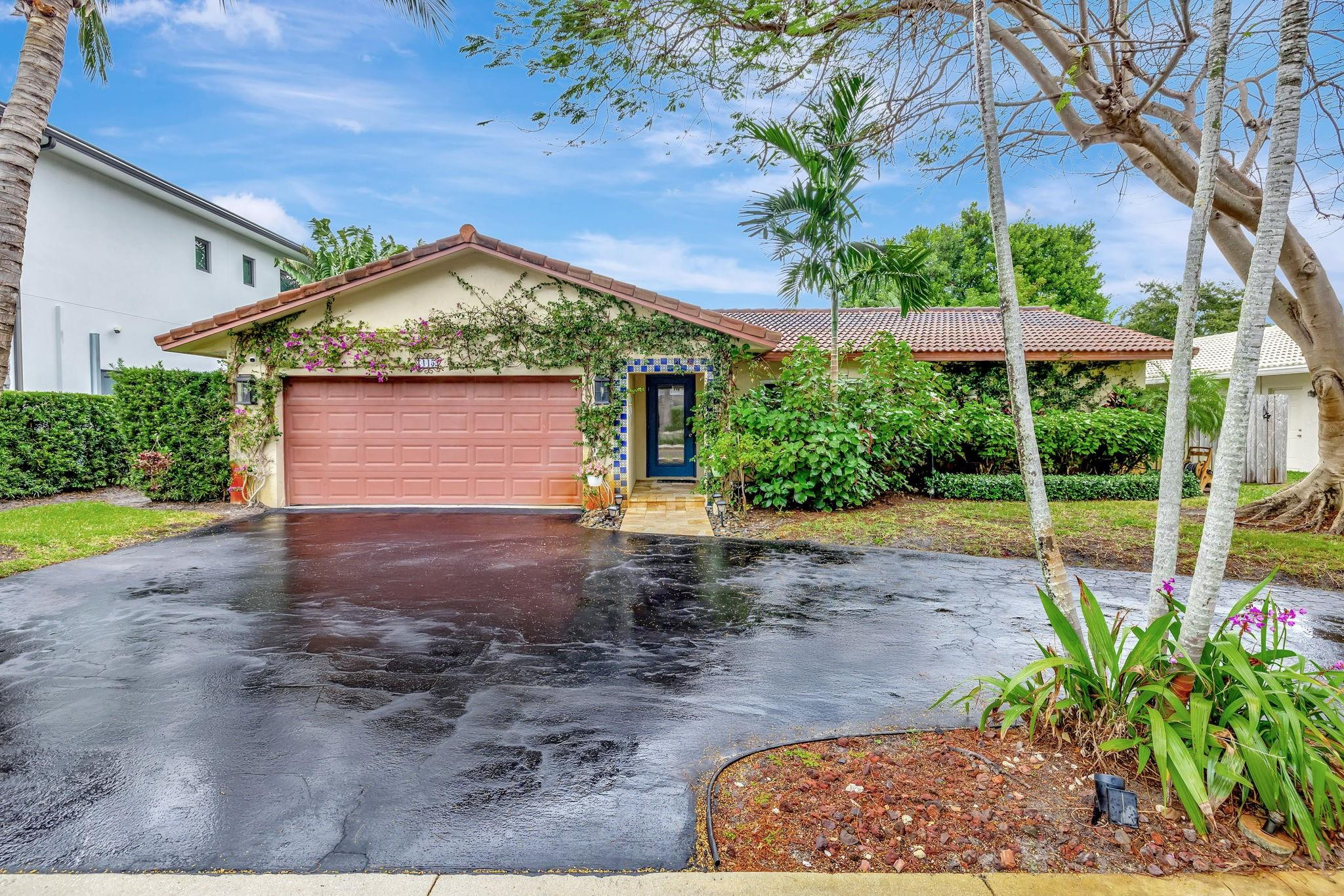 445 E Rd
