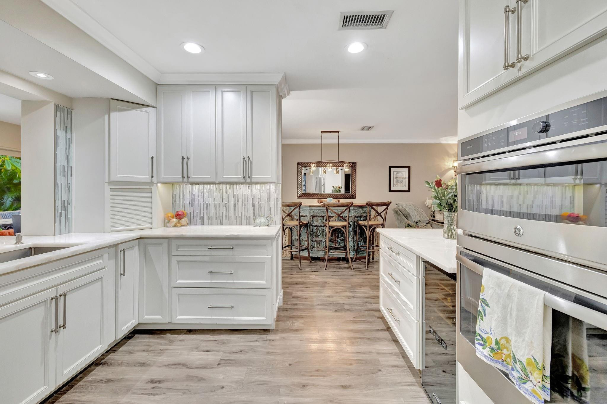 445 E Rd