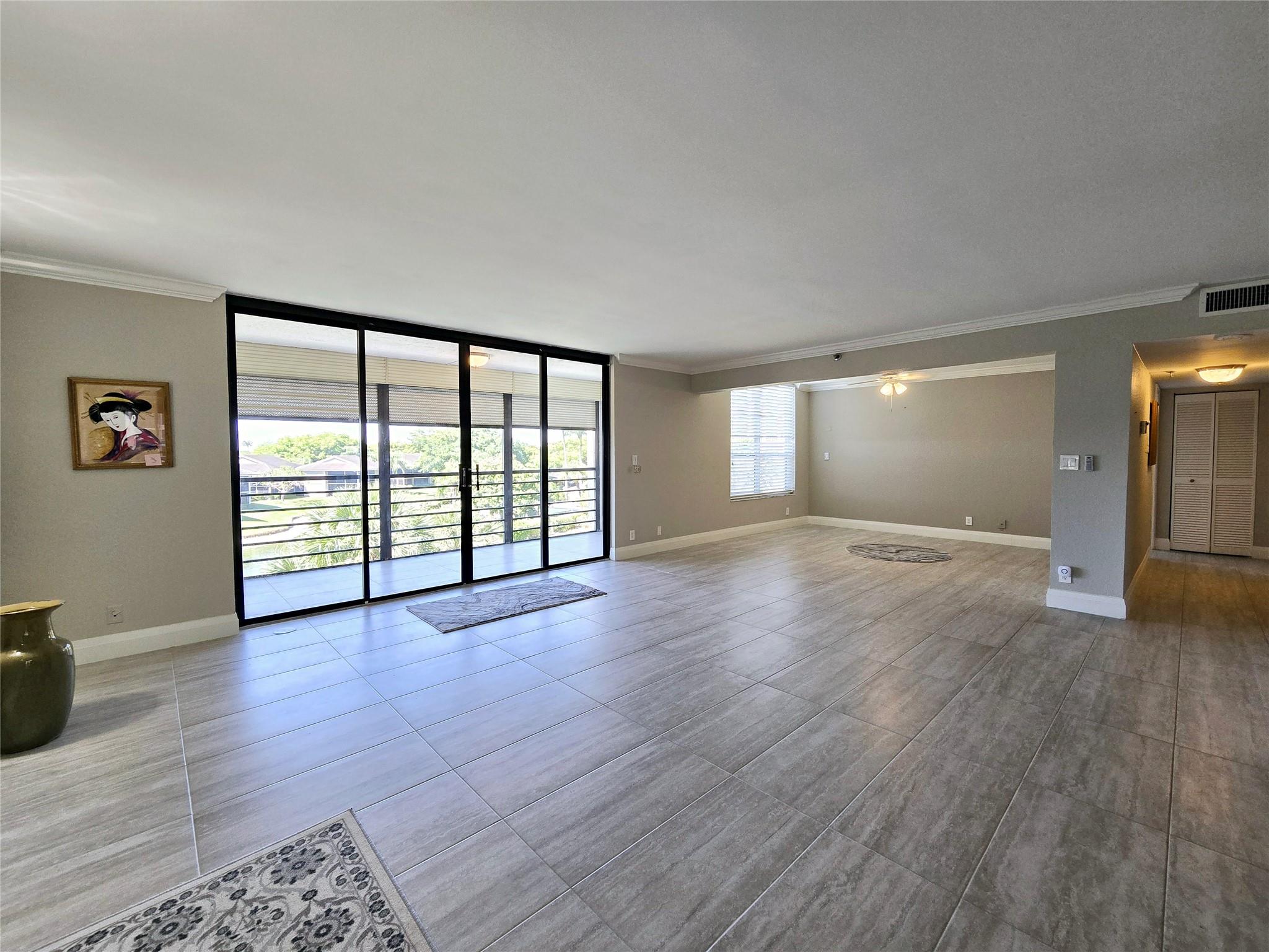 7580 Regency Lake Dr 402