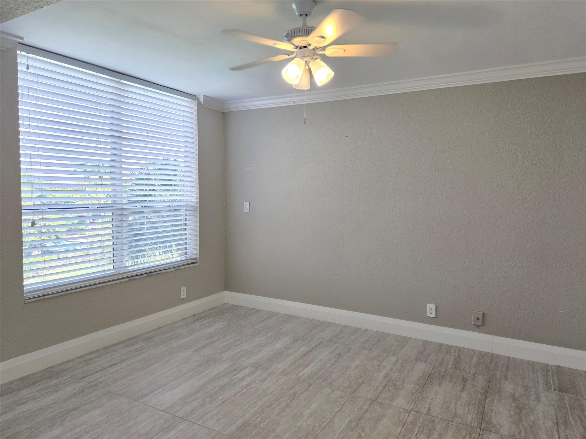 7580 Regency Lake Dr 402