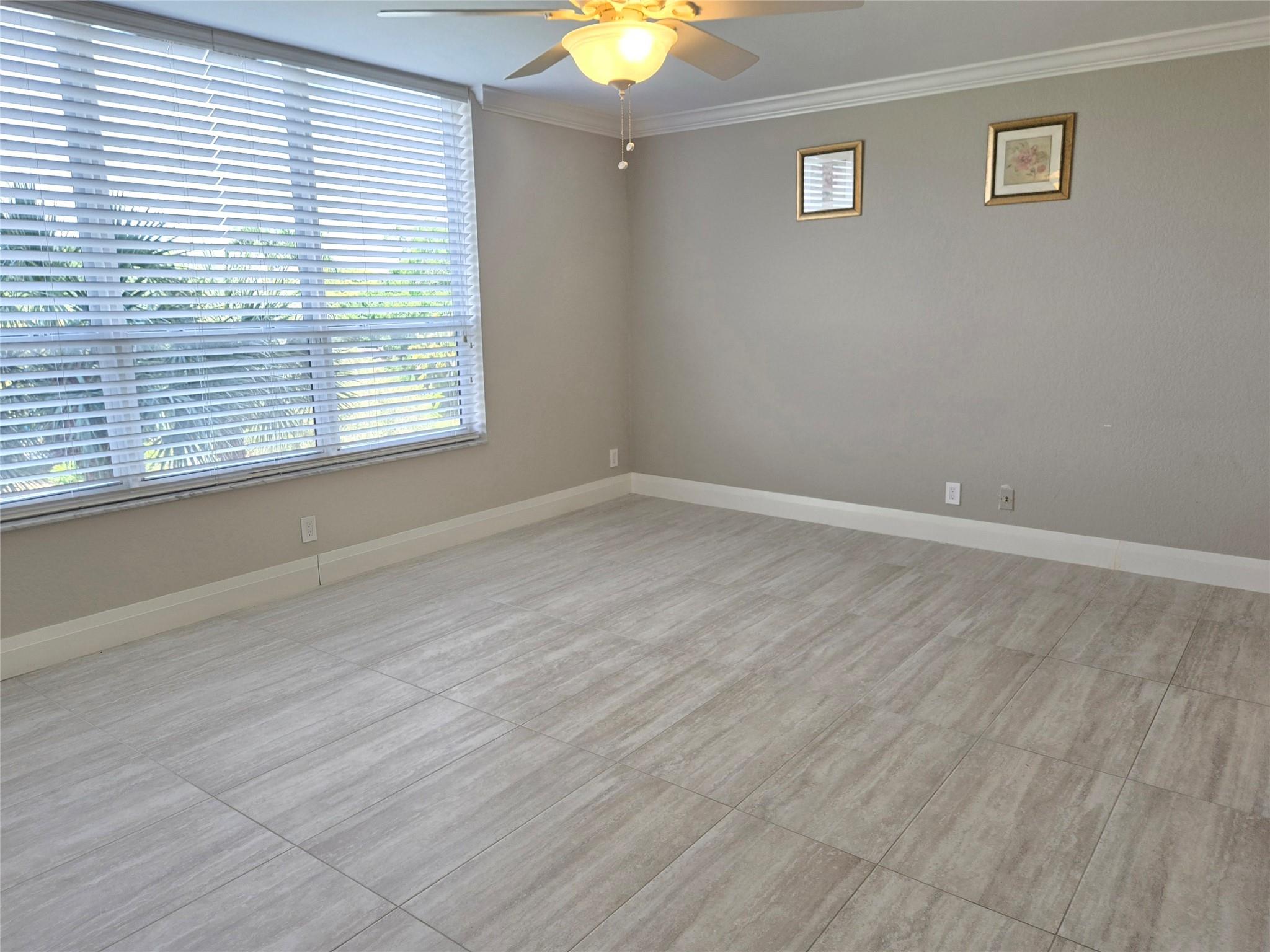 7580 Regency Lake Dr 402