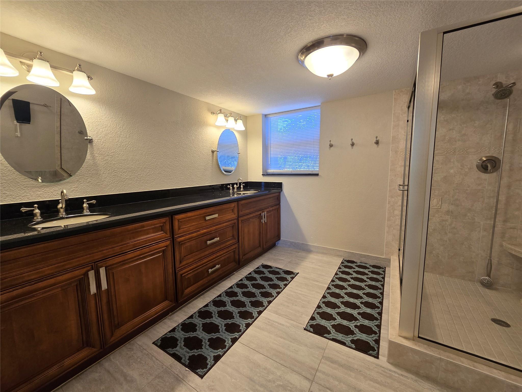 7580 Regency Lake Dr 402