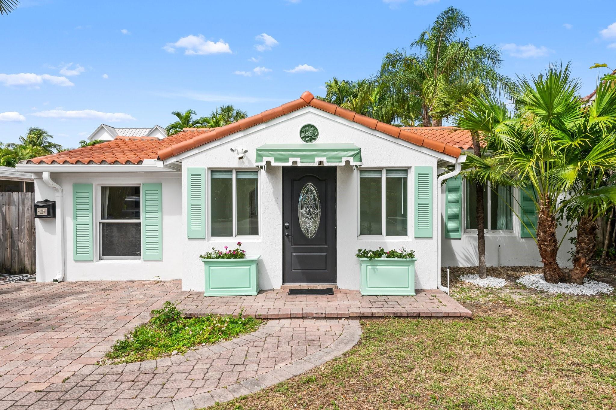 1113 N Victoria Park Rd