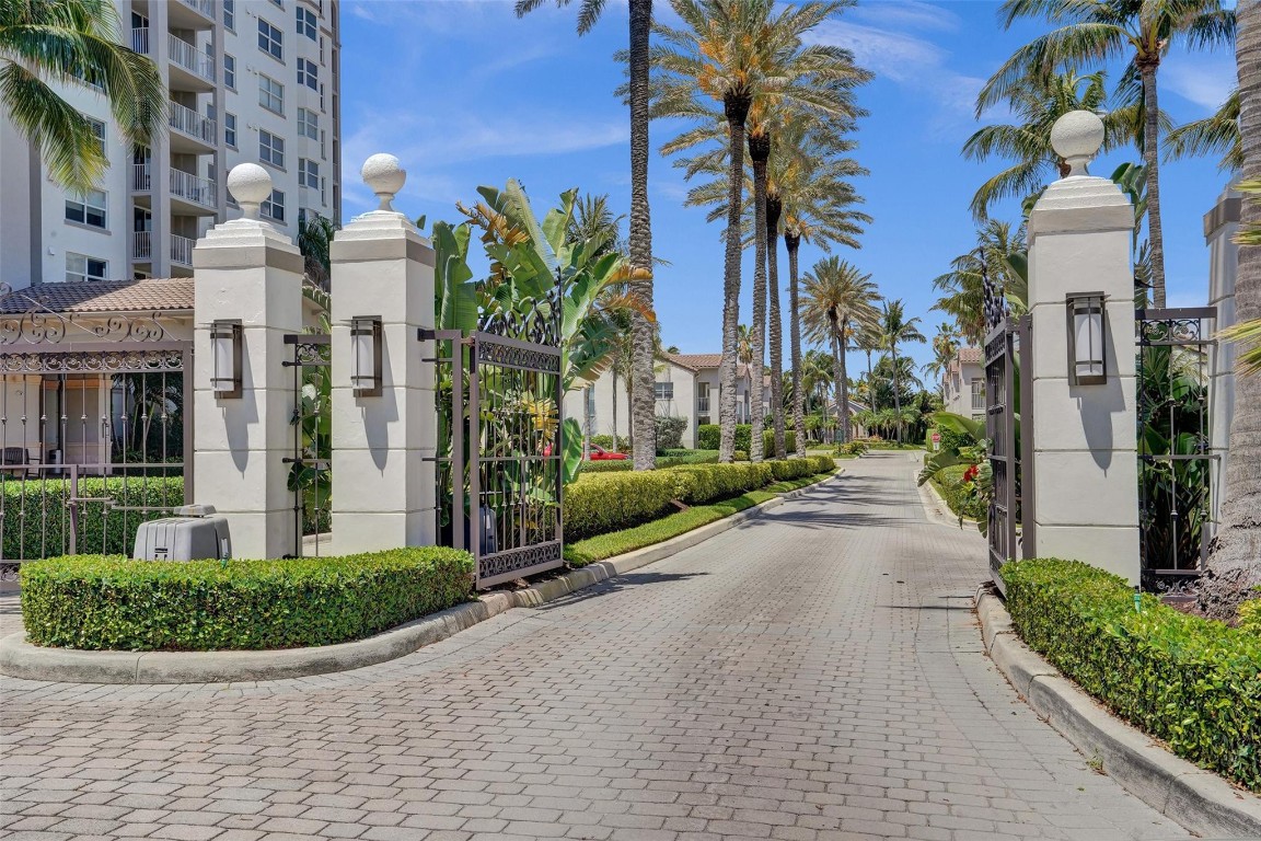 3594 S Ocean Blvd 1006