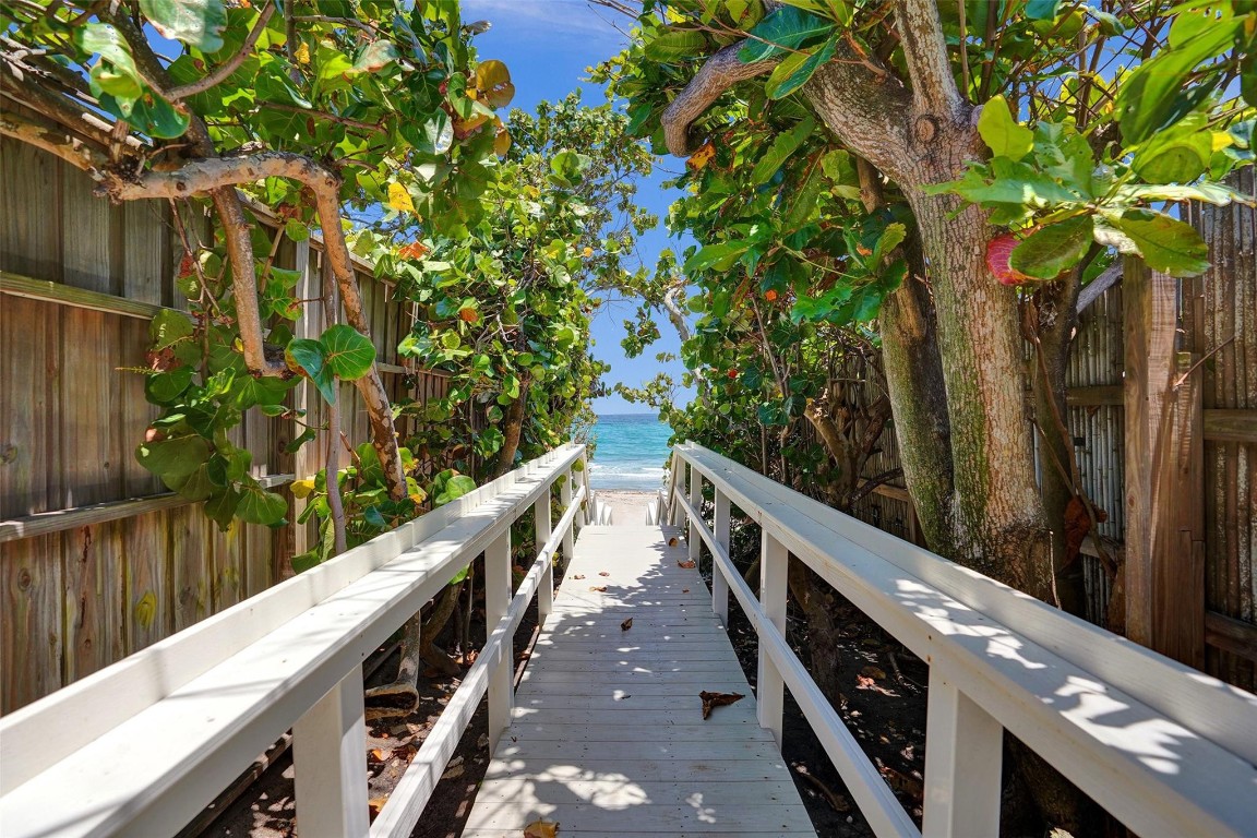 3594 S Ocean Blvd 1006