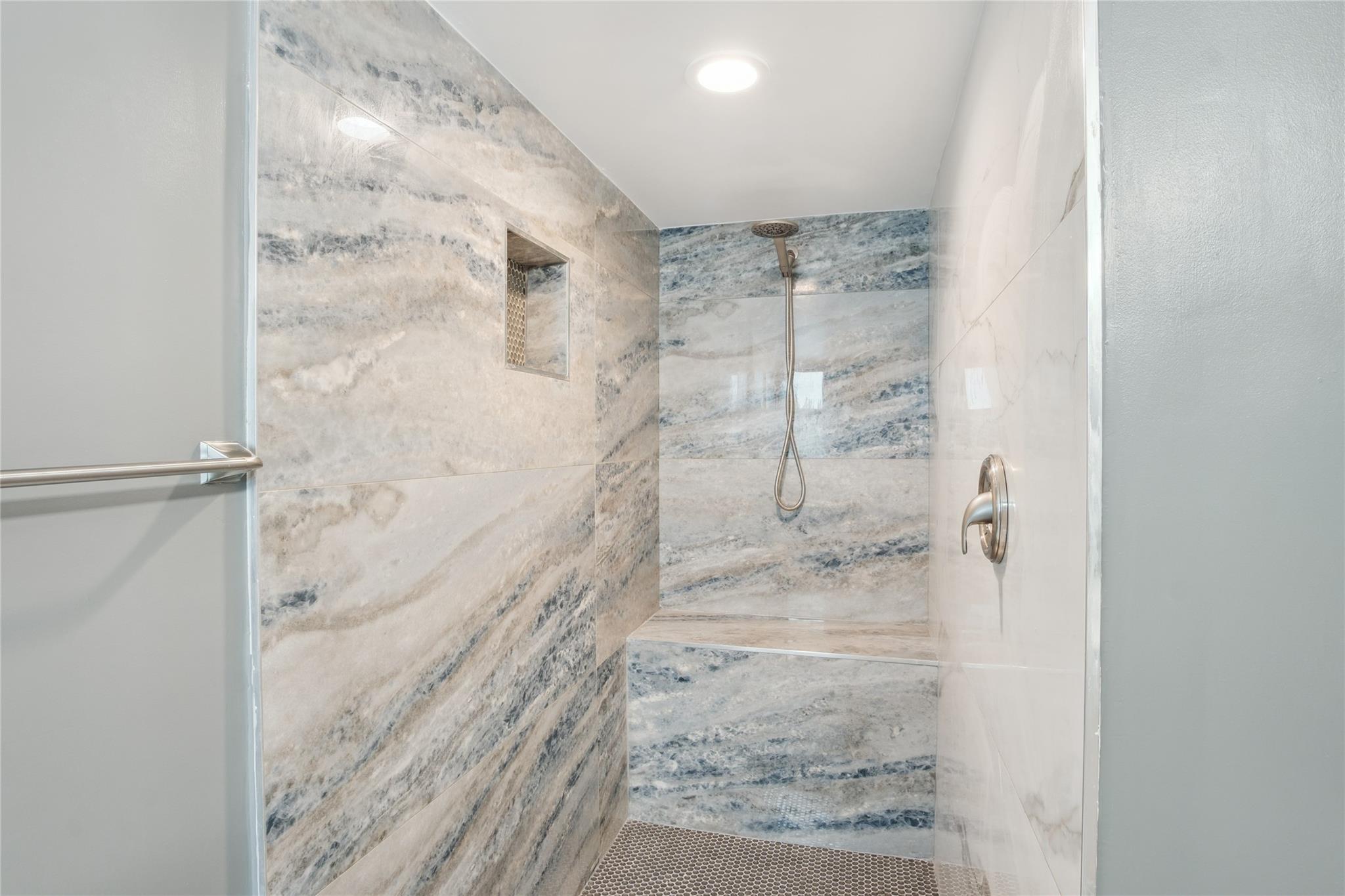 2205 S Cypress Bend Dr 501