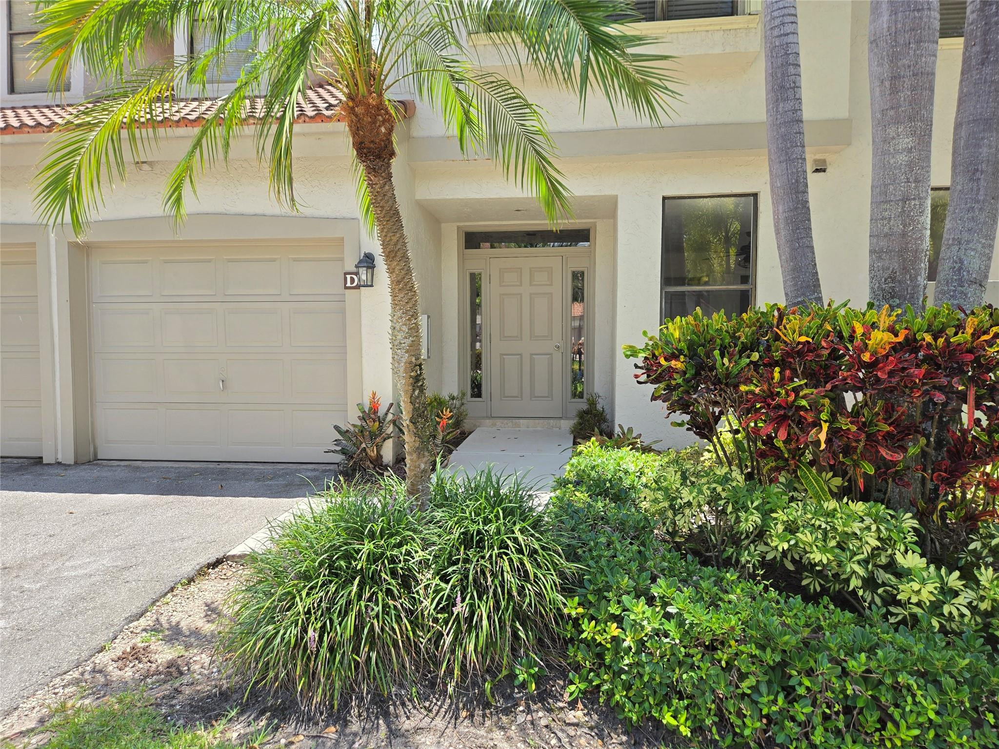 5800 Coach House Cir D