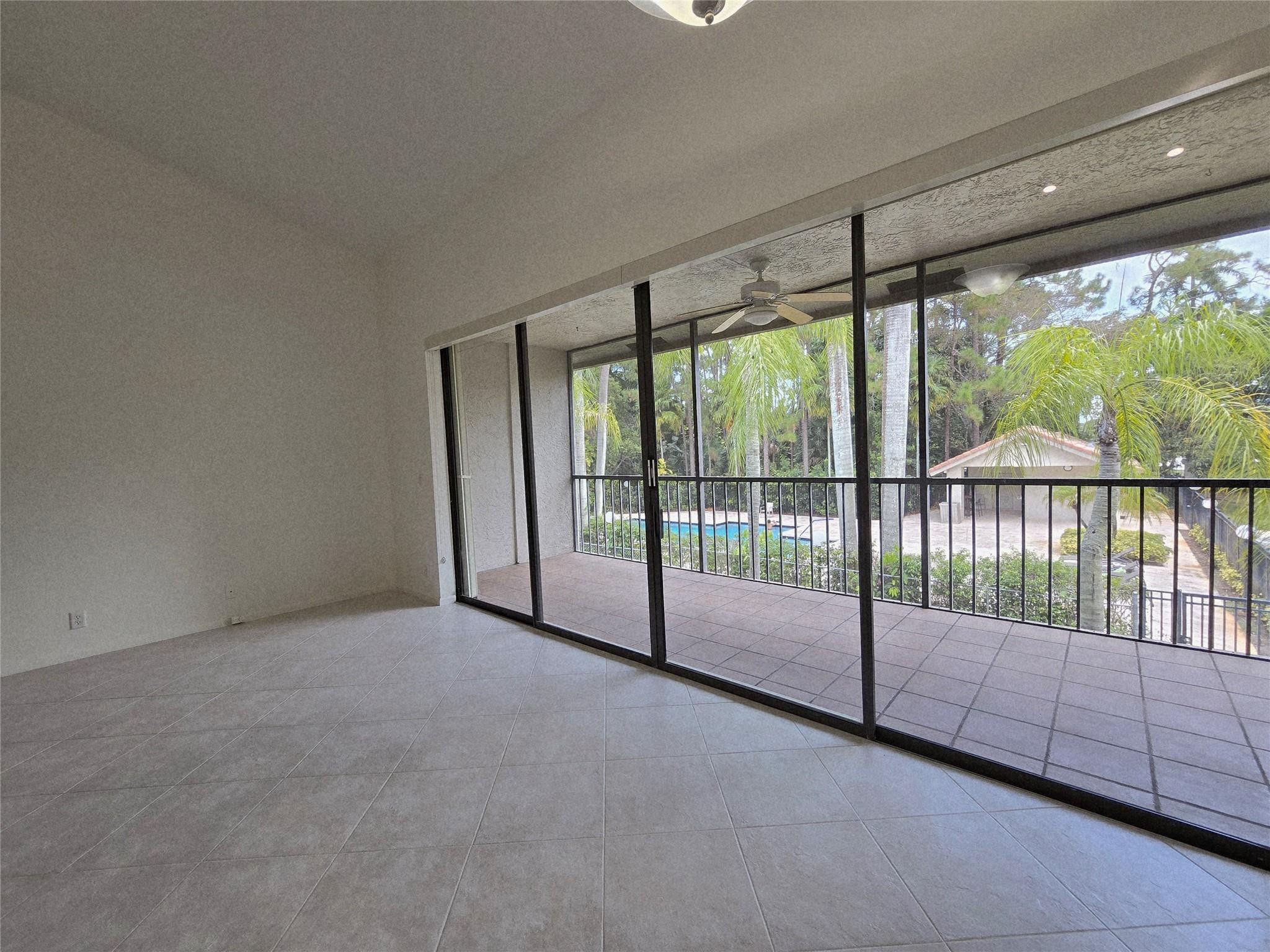 5800 Coach House Cir D