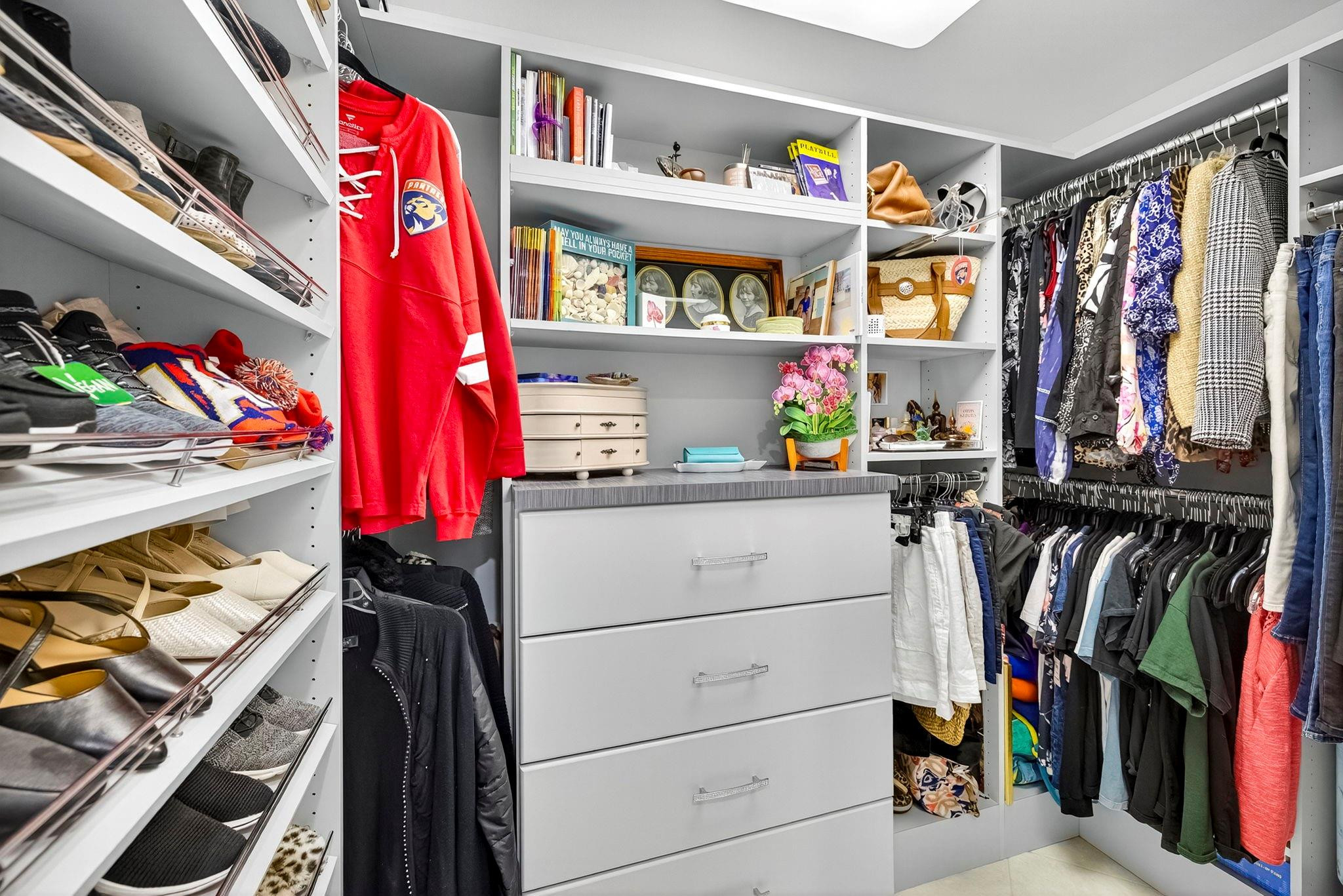 1228 Hillsboro Mile 203