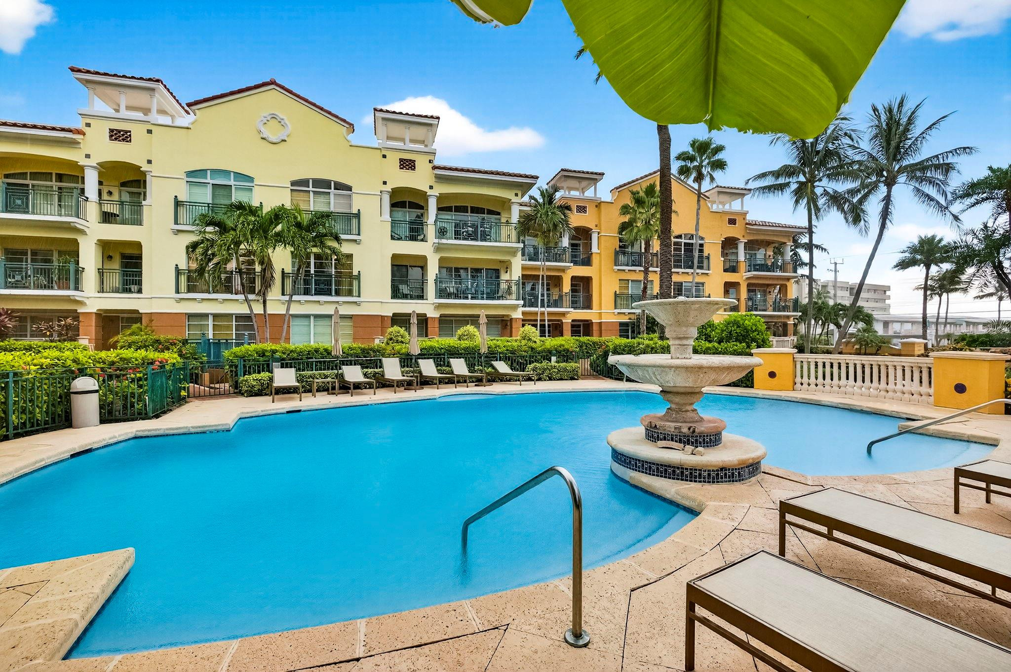 1228 Hillsboro Mile 203