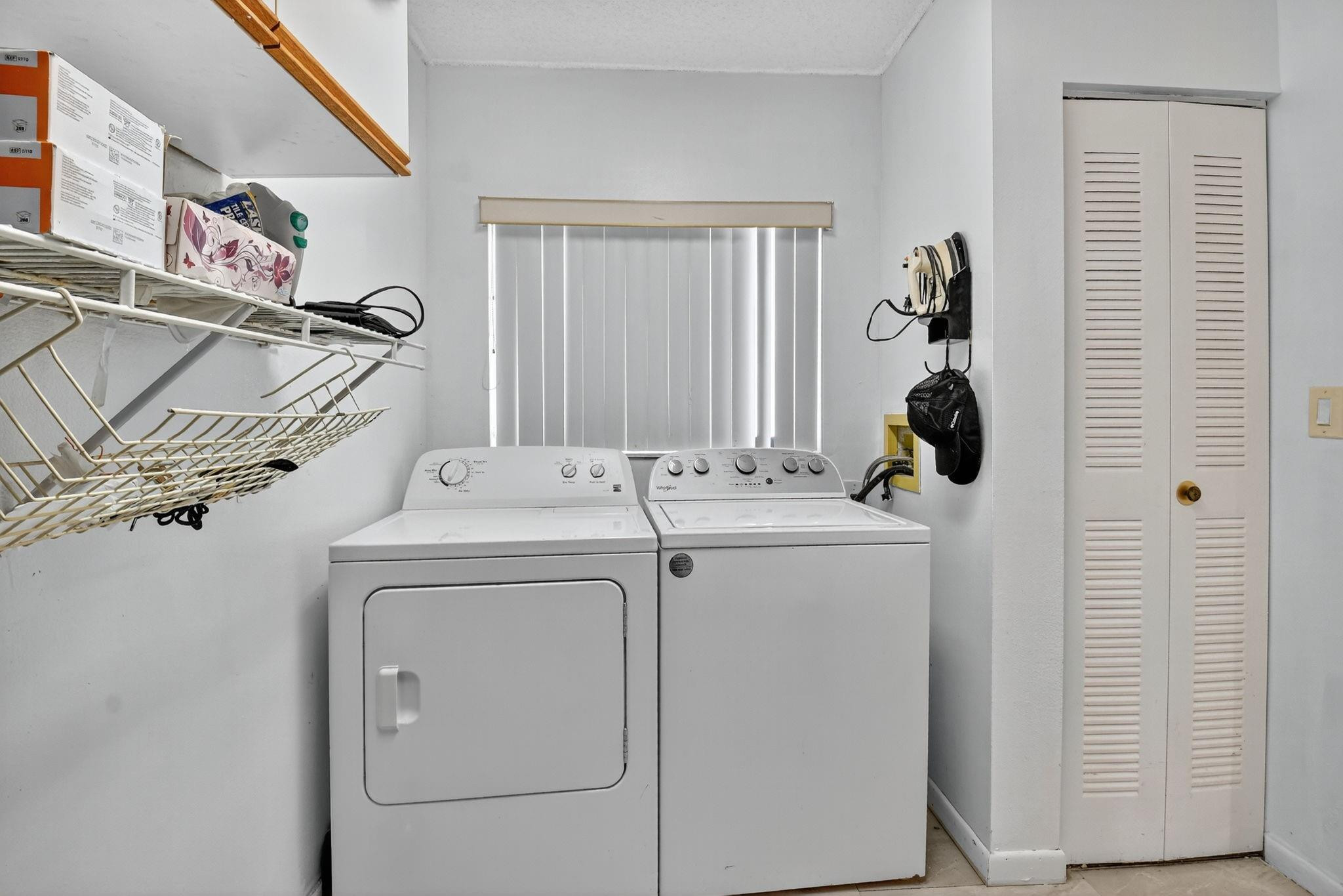 15401 Pembridge Ave 13