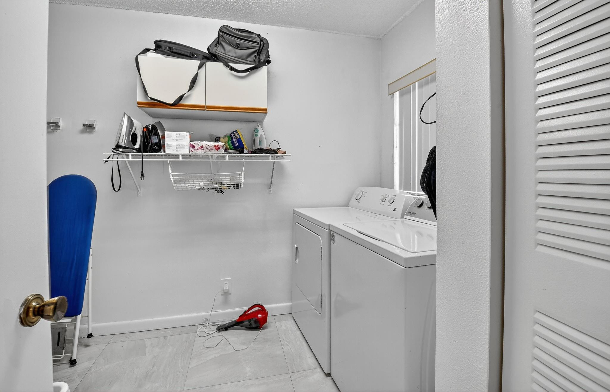 15401 Pembridge Ave 13