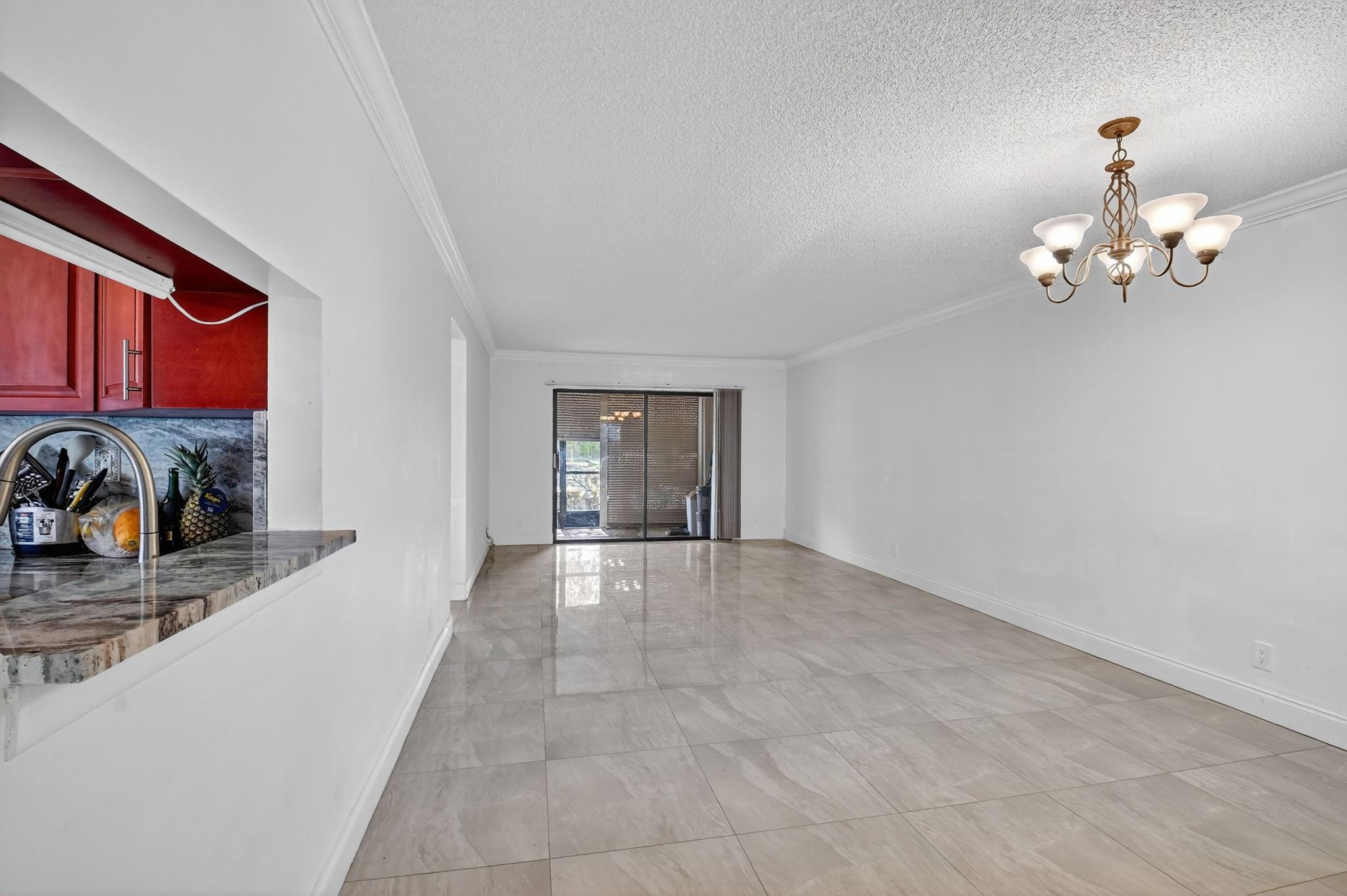 15401 Pembridge Ave 13