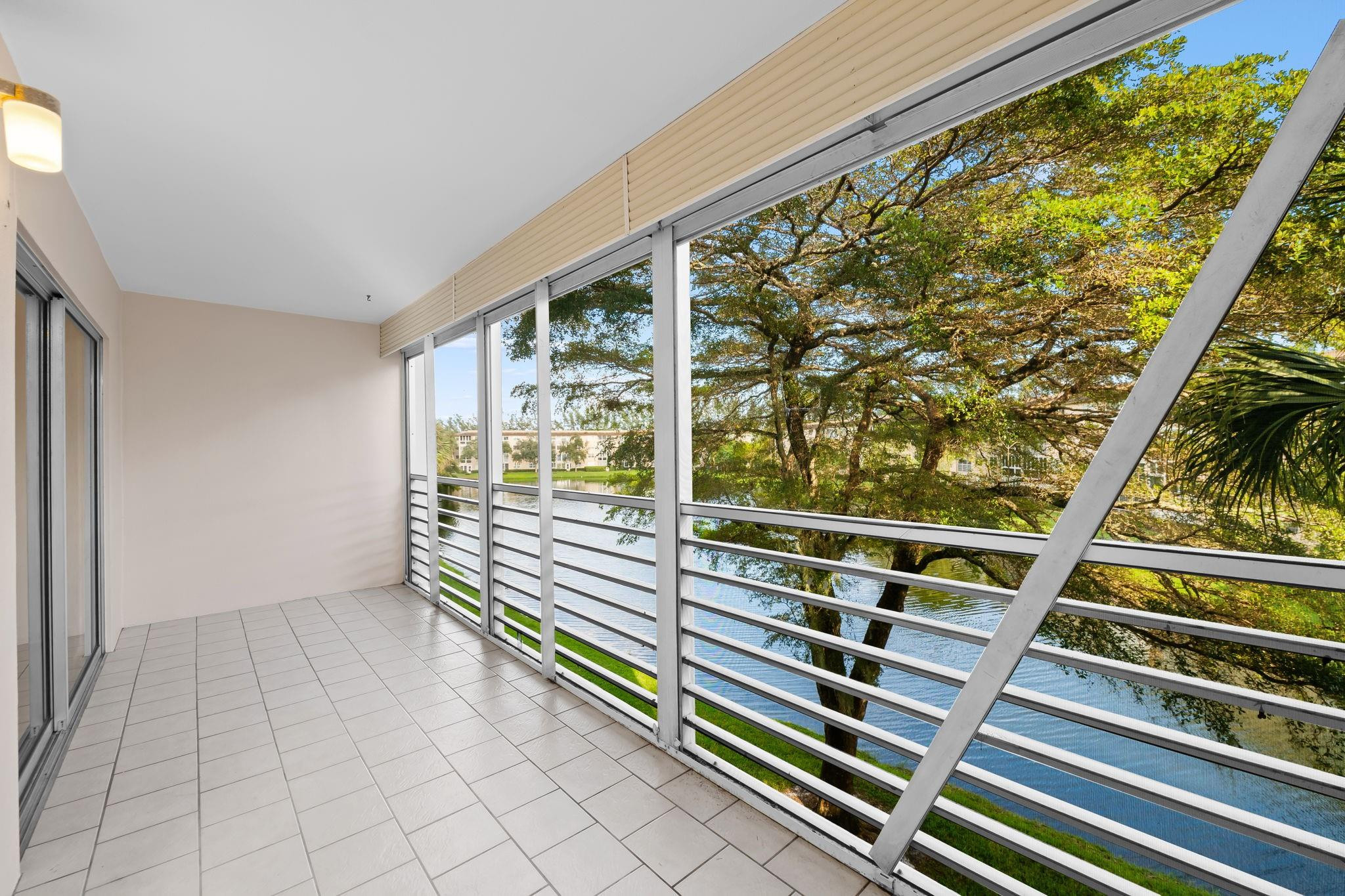 1805 Eleuthera Pt O3
