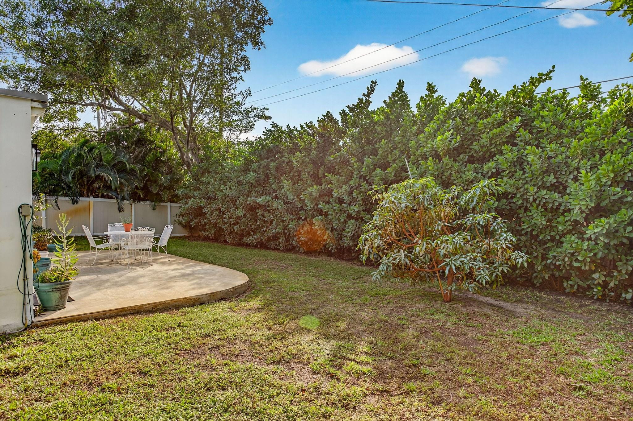 801 SE 9th Ave