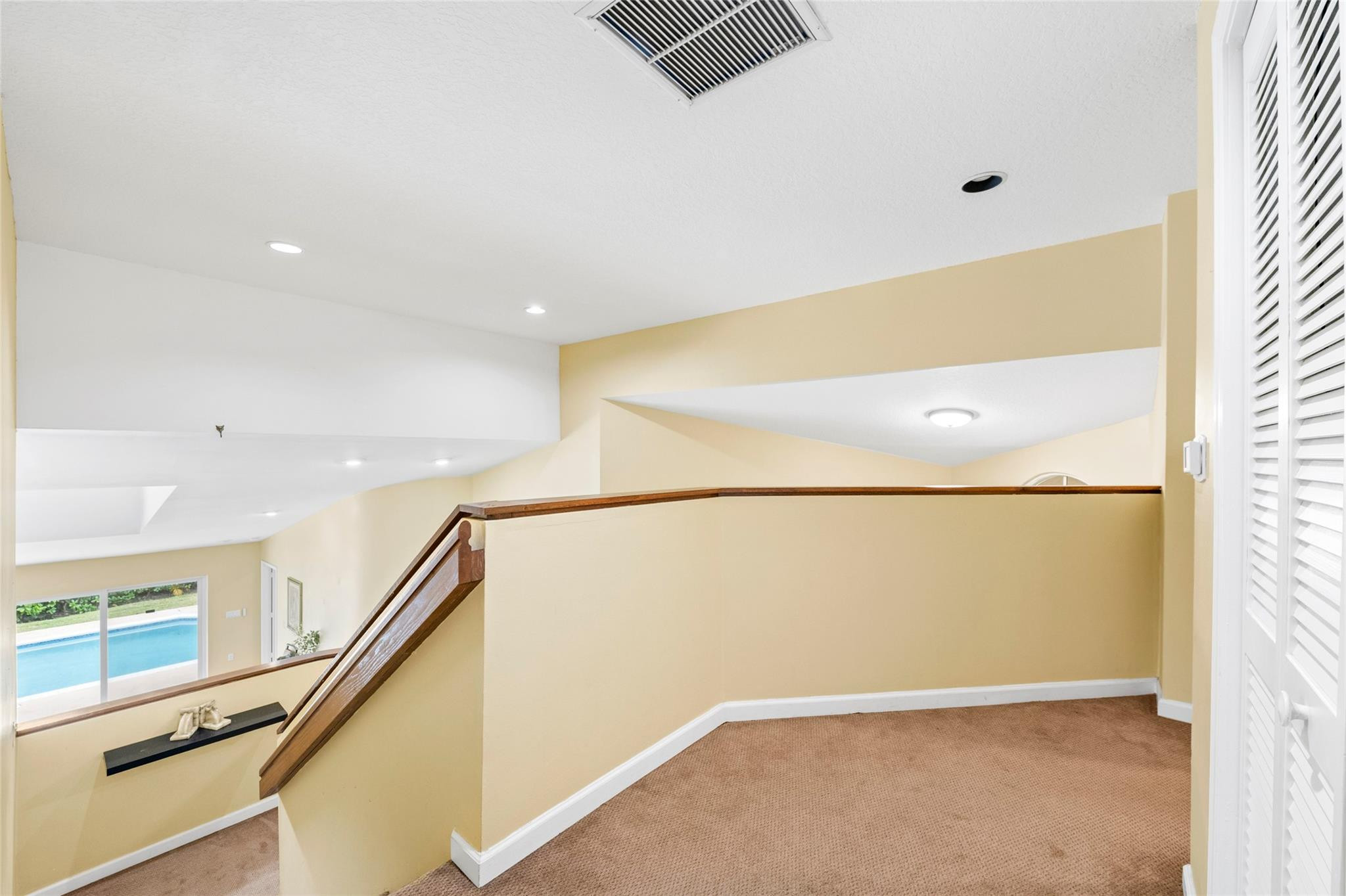 608 Misty Oaks Ln