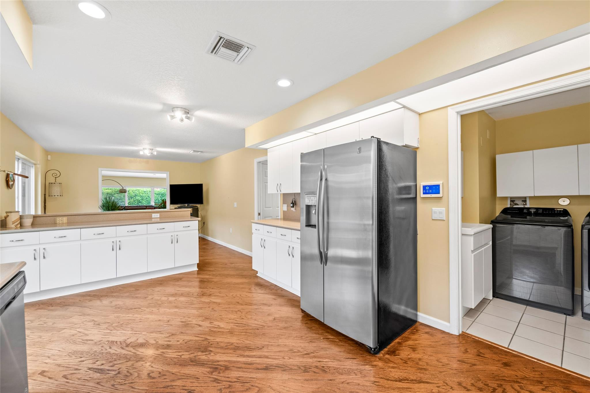 608 Misty Oaks Ln