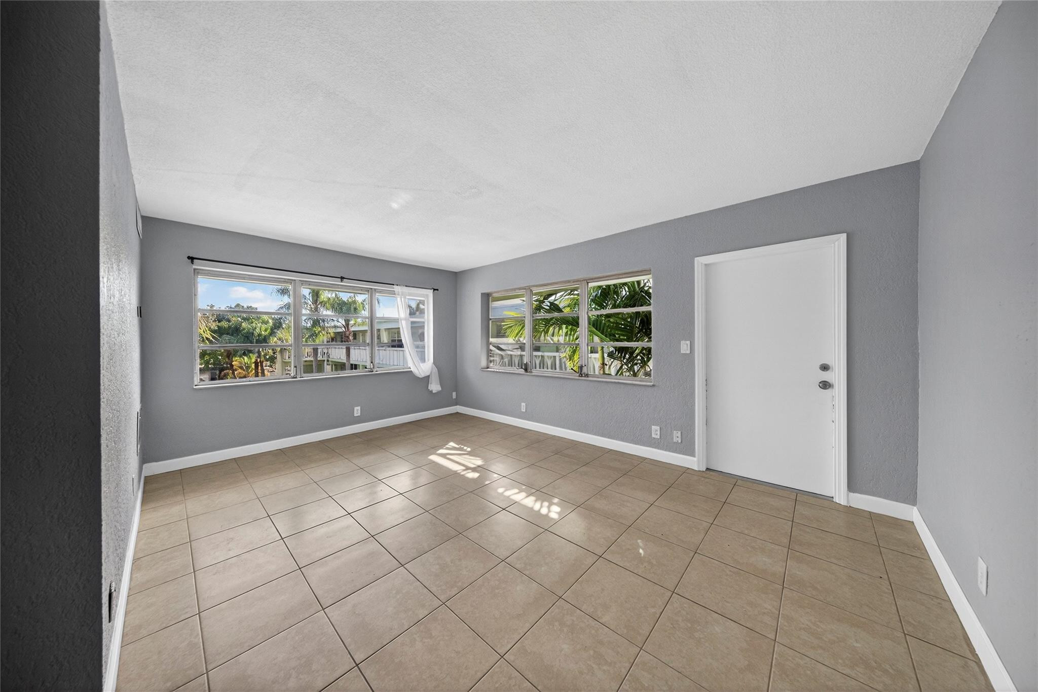 1900 NE 8th Court 308